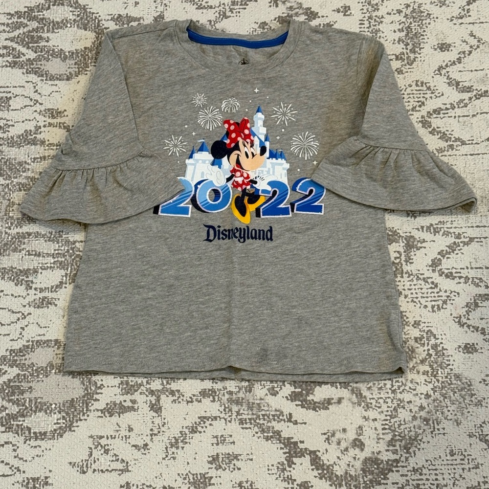 Disneyland Minnie Mouse top (NWOT)